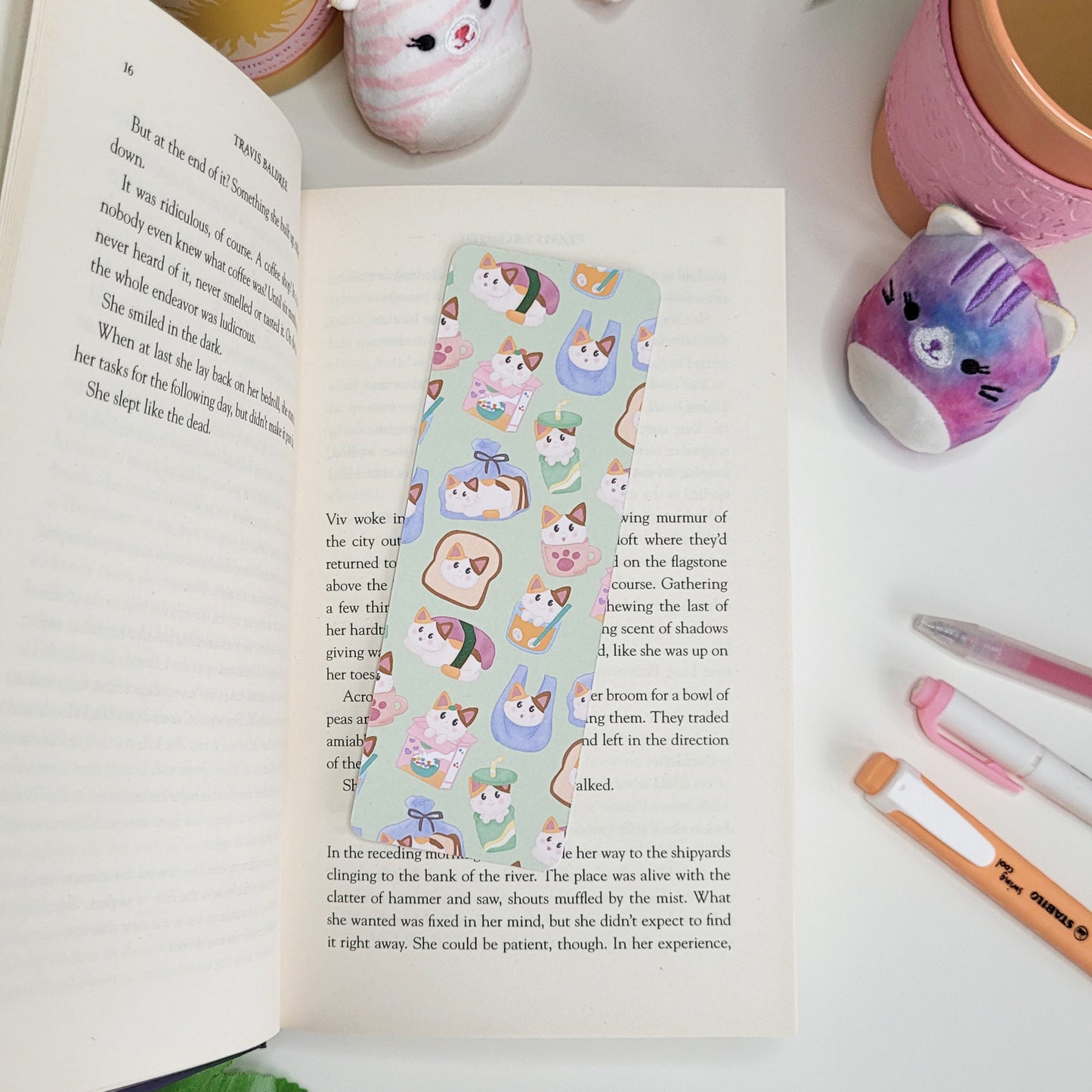 A cute bookmark featurong silly cats