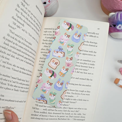 A cute bookmark featurong silly cats